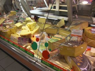 チーズ売り場