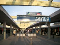 ヴェルサイユ・リヴ・ドロワ駅